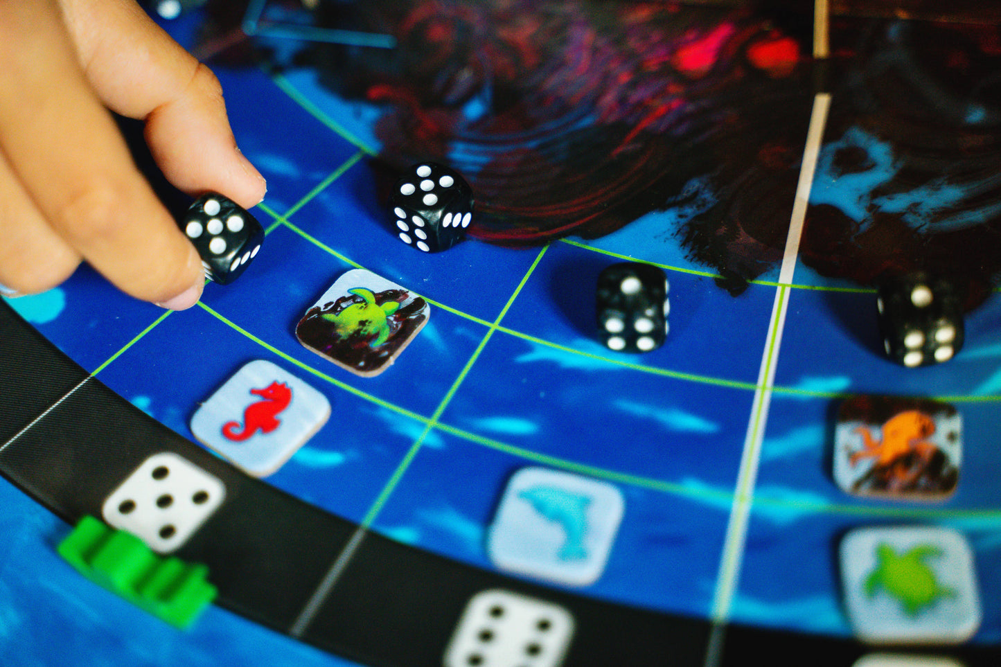 The SPILL: A Cooperative Strategy Game to Save the Sea Life